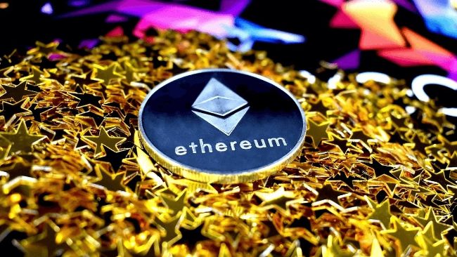 Ethereum Holds Support As Smart Money Steps In – What This Means For Price