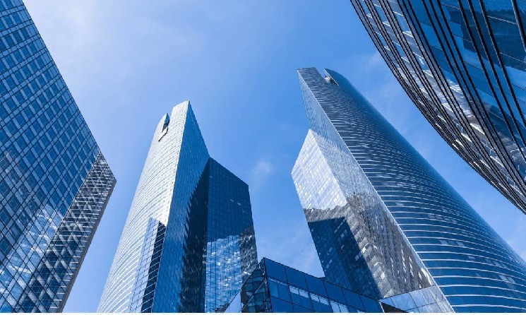 Coinbase Exec Blasts Banking Lobby’s Stablecoin Push as ‘Unamerican’ Overreach