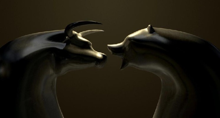 Traders watch bitcoin ‘golden cross’ as BTC slides to near $75,000, ZEC dives 9%