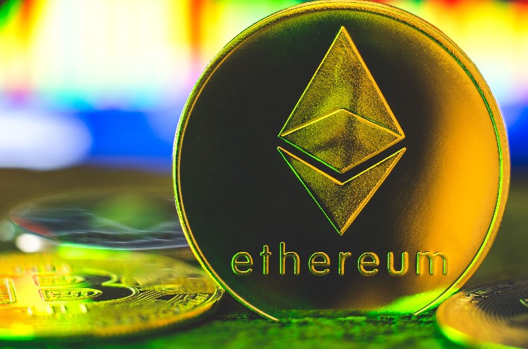 Bulls Defend Key Support as $10K Target Returns