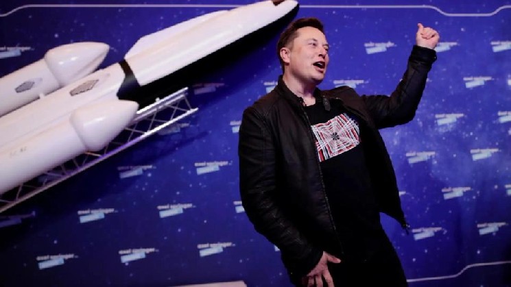 HYPE pops 7%, beating bitcoin declines, as SpaceX pre-IPO lands on Hyperliquid
