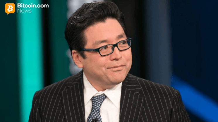 Why Tom Lee Predicts a Massive Ethereum Rebound in 2026
