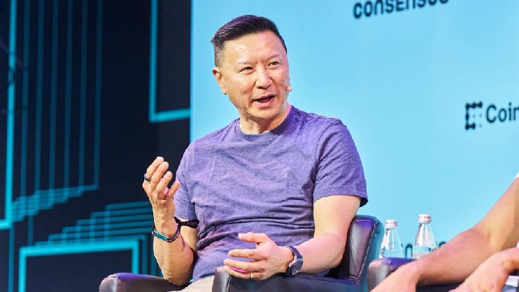 MoneyGram’s CEO says blockchain works best when customers don’t know it’s there