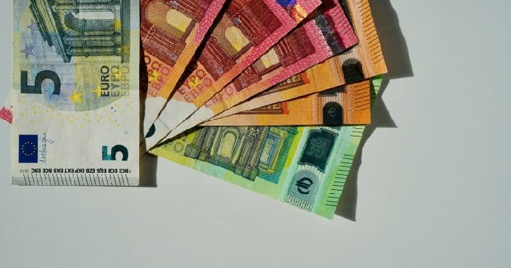 EU to impose €10,000 cash payment limit from July 2027 under new AML regulation