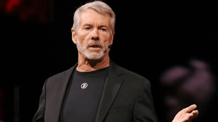 Grayscale Research Head Says Saylor’s Strategy Faces a $1.5 Billion Cash-Flow Trap, Not a Bitcoin One