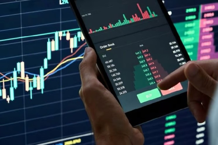Crypto trader turns $875 into $797,000 in two days