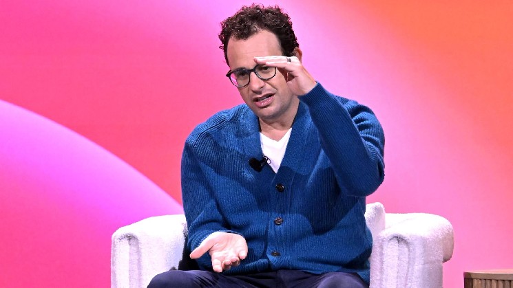 Anthropic CEO calls for AI race to slow down. Musk and OpenAI’s Altman agrees
