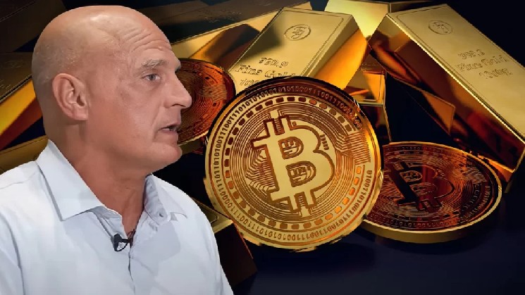 Bloomberg Analyst McGlone Issues a Warning—Is Something Going Wrong in the Markets?