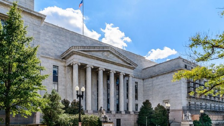 House expands prediction market insider trading probe to Hyperliquid and Crypto.com